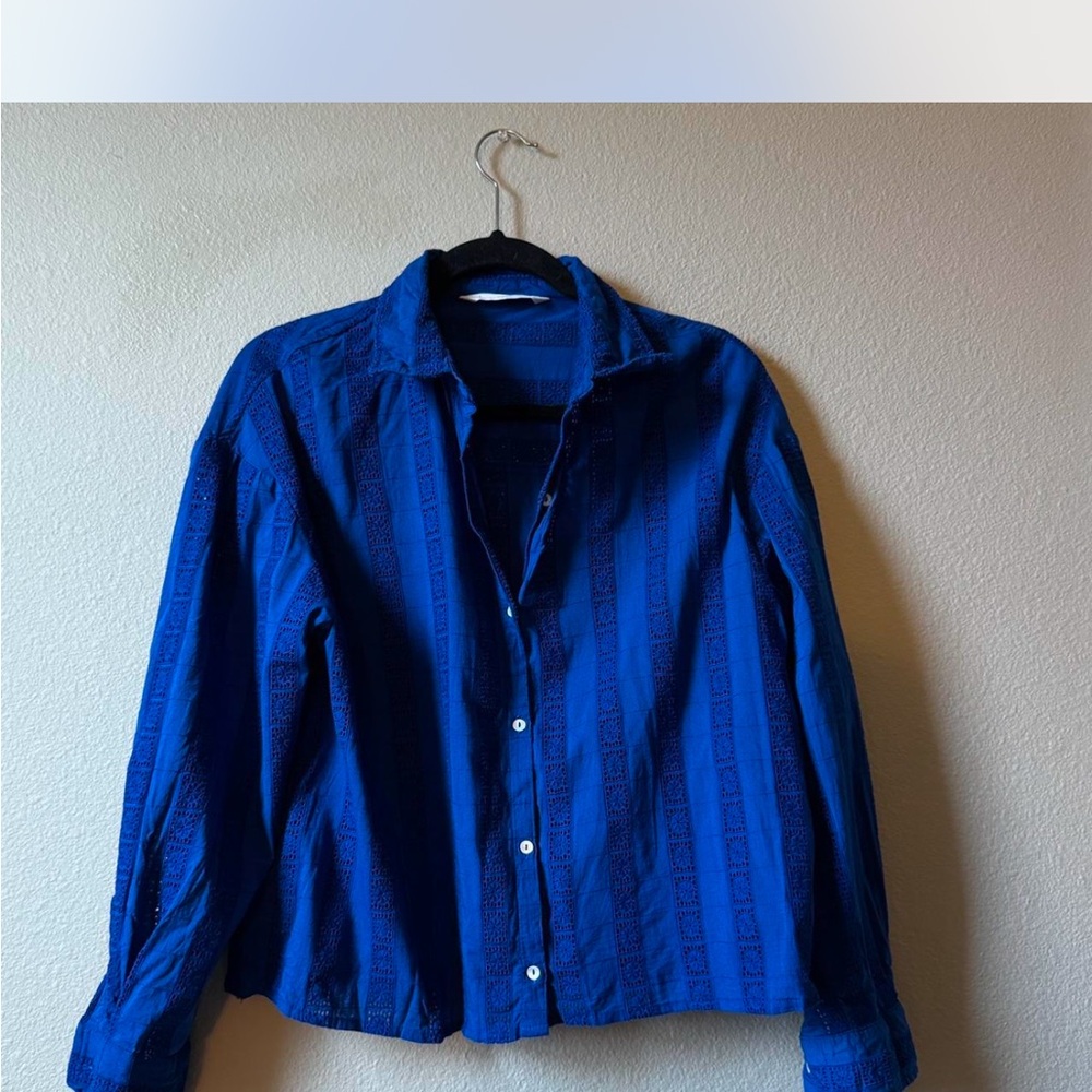 MANGO blue shirt with floral cutout design